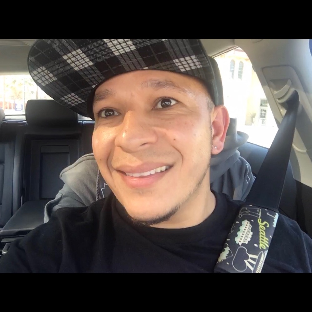 Meet your Posher, Raul carlos